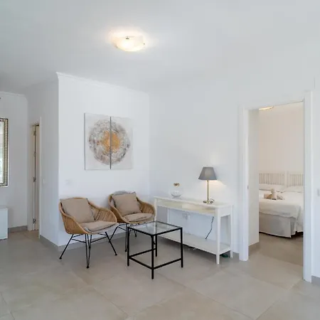Fuer 5 Personen Ca 100 Qm In Nerja, Andalusien Costa Del Sol * نيرخا